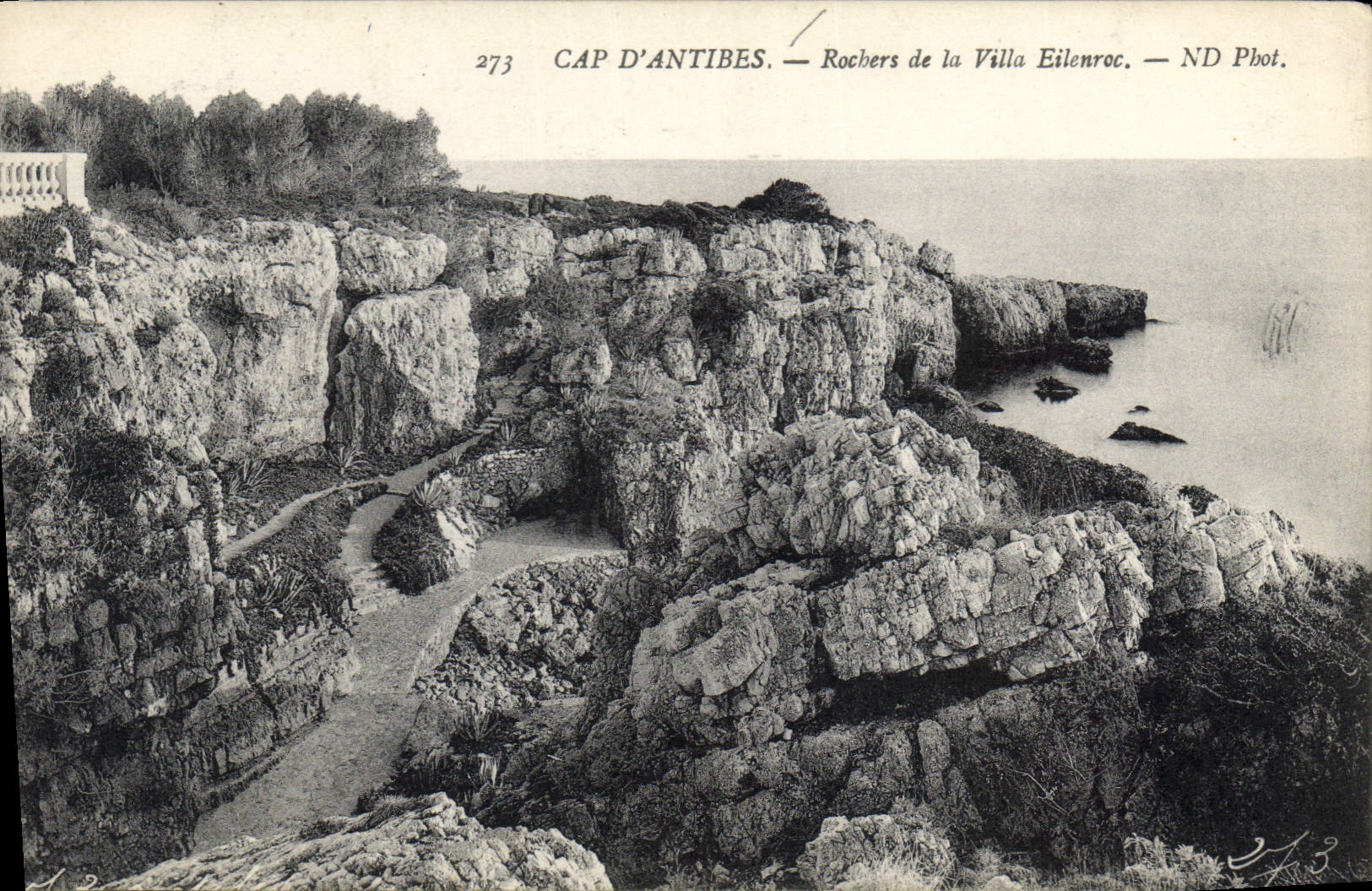 CPA Cap d'Antibes Rochers de la Villa Eilenroc 