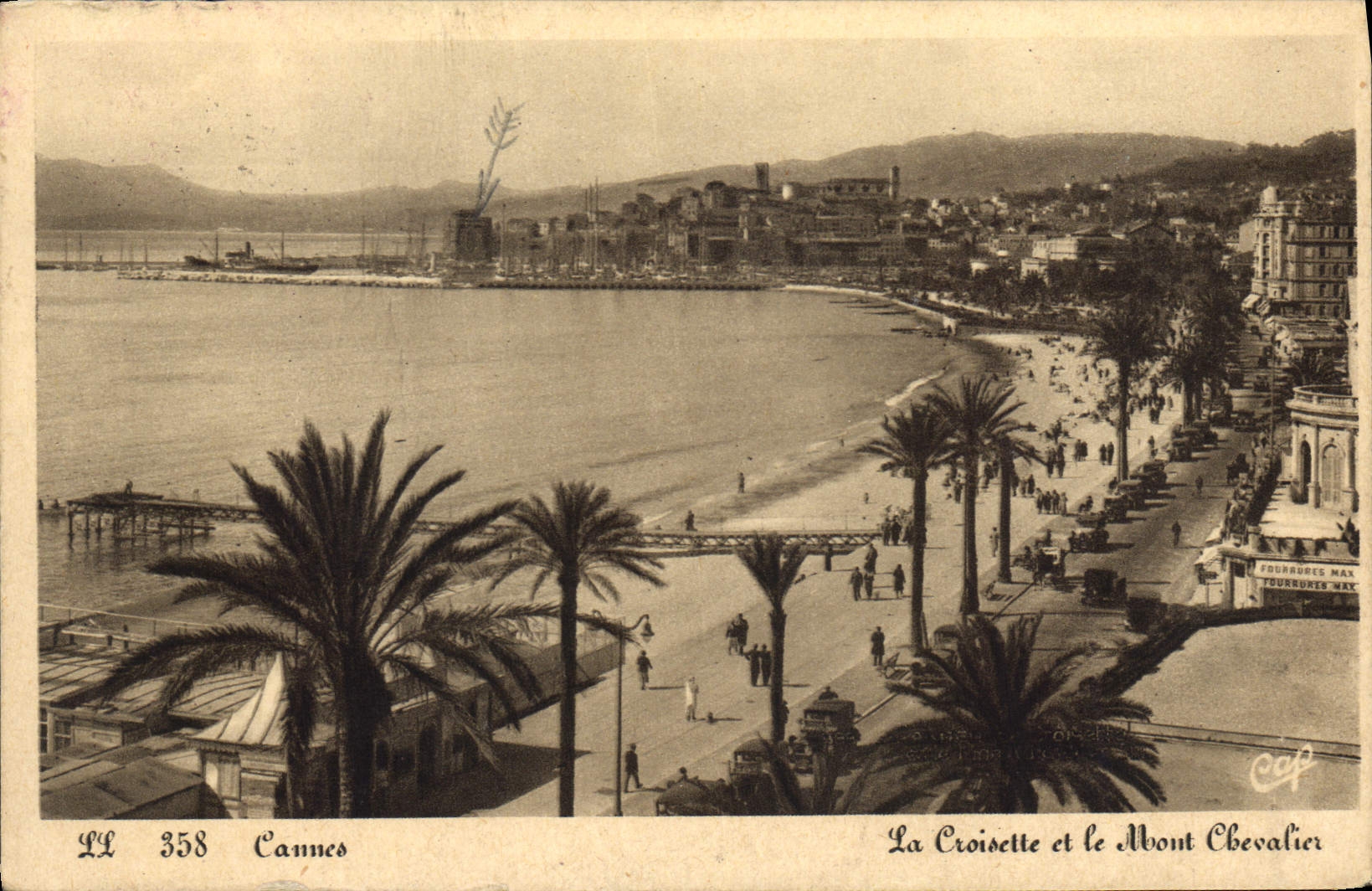 CPA Cannes La Croisette et le Mont Chevalier 
