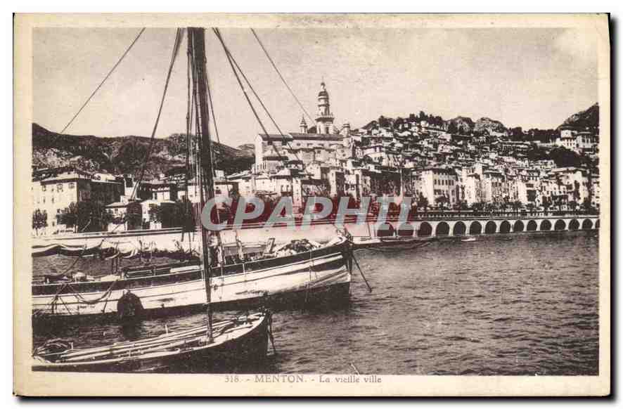 CPA Menton la Vieille Ville Bateau