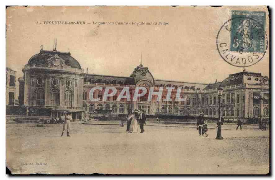 CPA Trouville sur Mer Le nouveau Casino Facade sur la Plage 