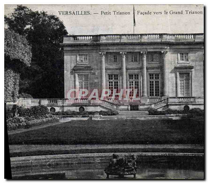 CPA Versailles Petit Trianon Facade vers le Grand Trianon 