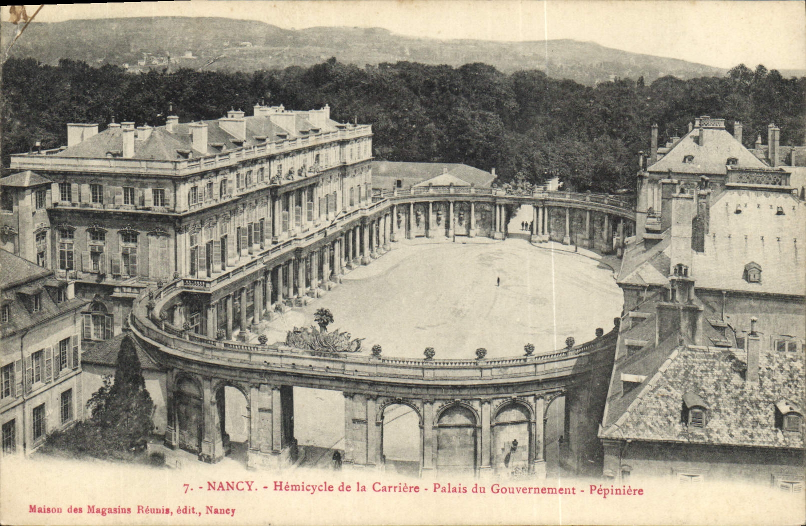 CPA Nancy Hemicycle de la Carriere Palais du Gouvernement Pepiniere 