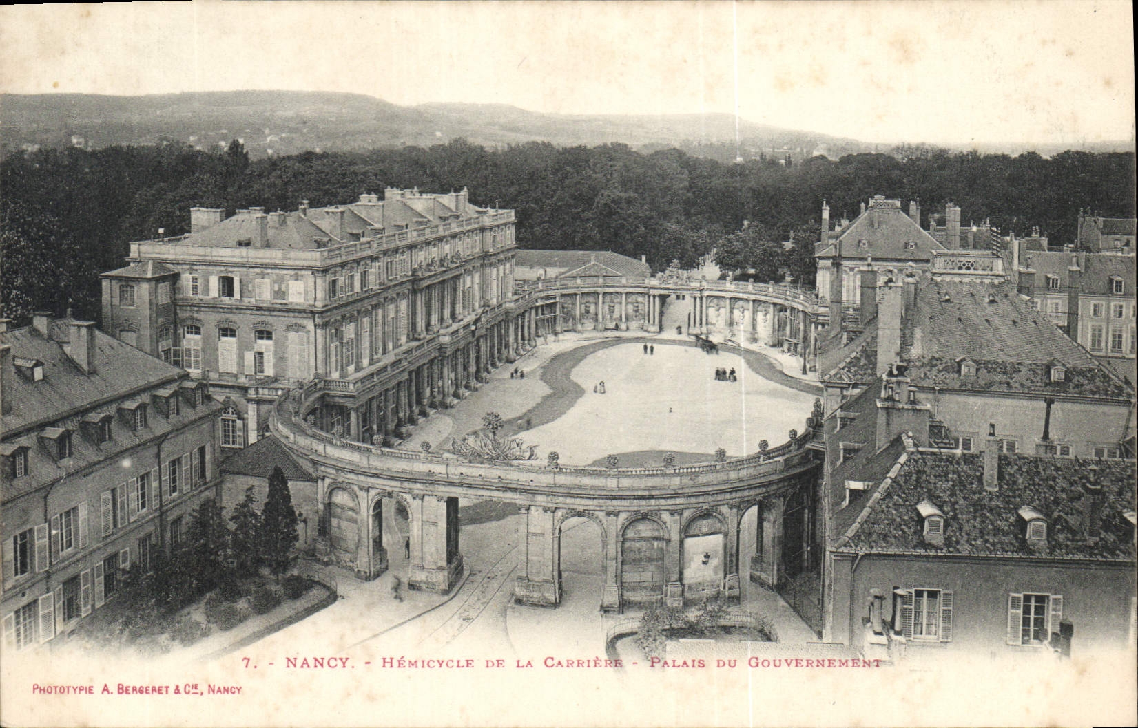 Nancy — Hémicycle de la Carrière - Palais du Gouvernement — Phototypie A. Bergeret & Cie, Nancy