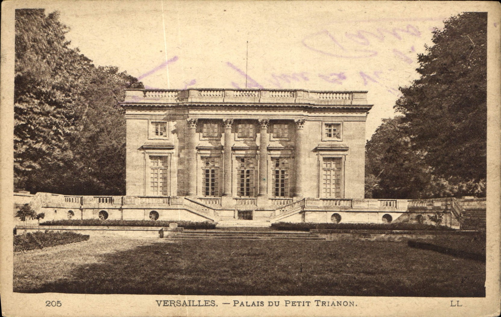 CPA Versailles Palais du Petit Trianon 
