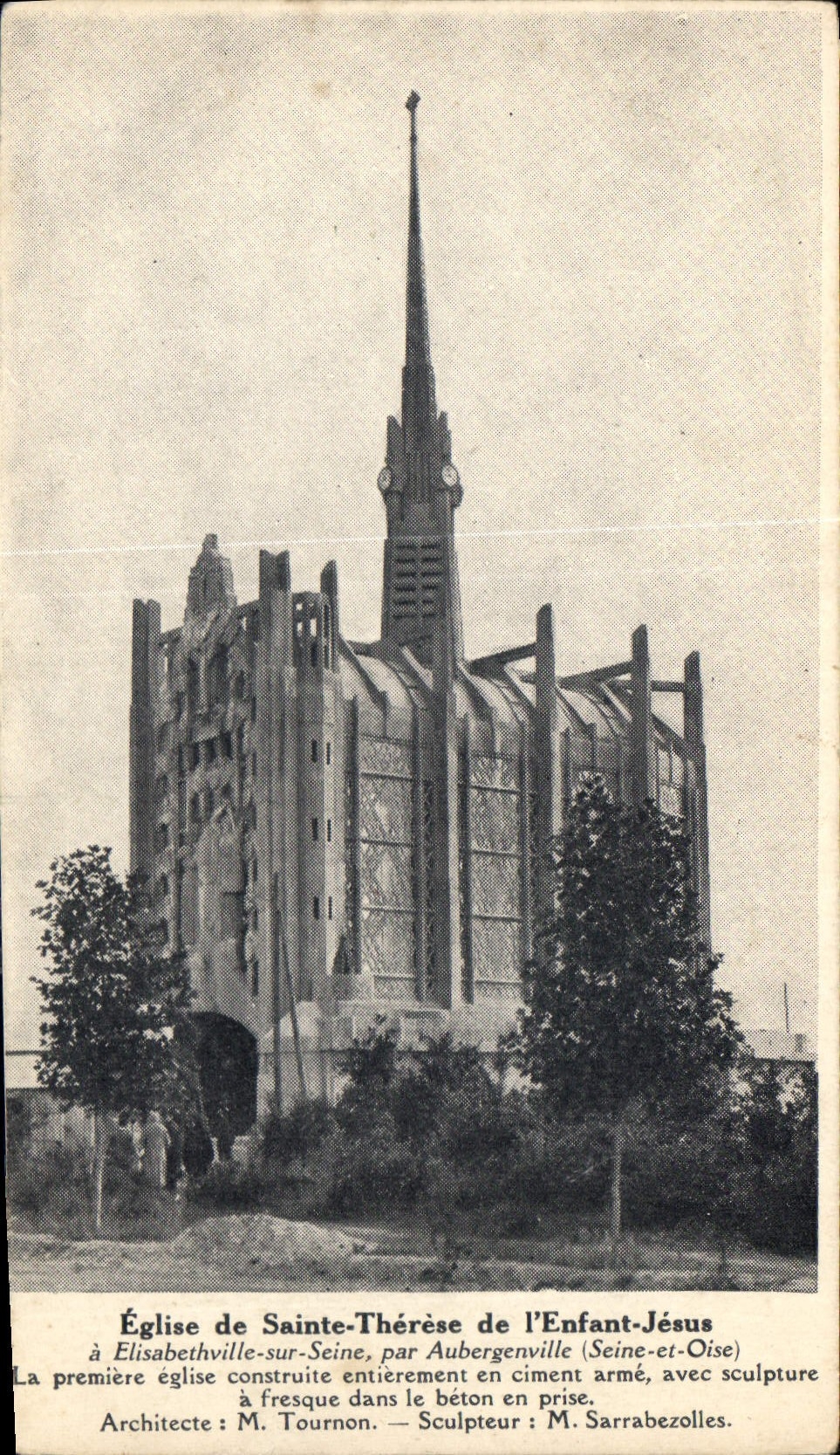 Kirche Sainte-Thérèse des Kindes Jesu — Élisabethville-sur-Seine, Seine-et-Oise — Architekt Herr Tournon, Bildhauer Herr Sarrabezolles