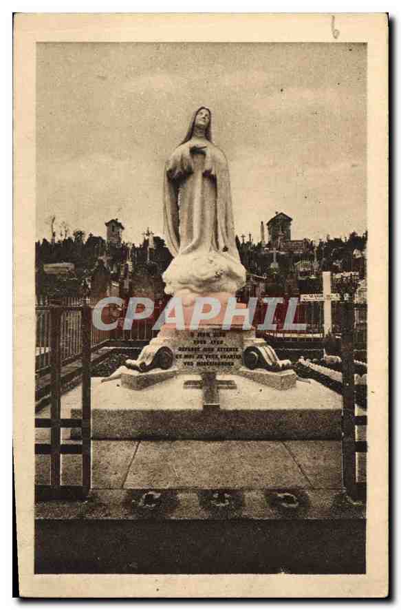 Statue de Sainte Thérèse de l'Enfant-Jésus — Cimetière de Lille — Monument élevé à l'anniversaire de sa dernière tombe