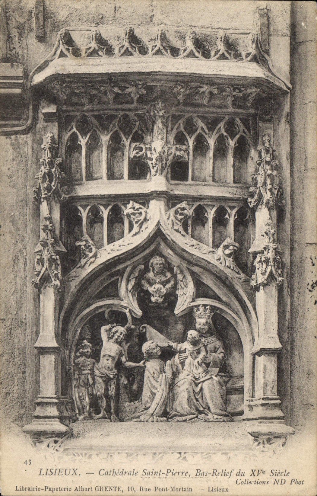 CPA Lisieux Cathedrale Saint Pierre Bas Relief du XV siecle 