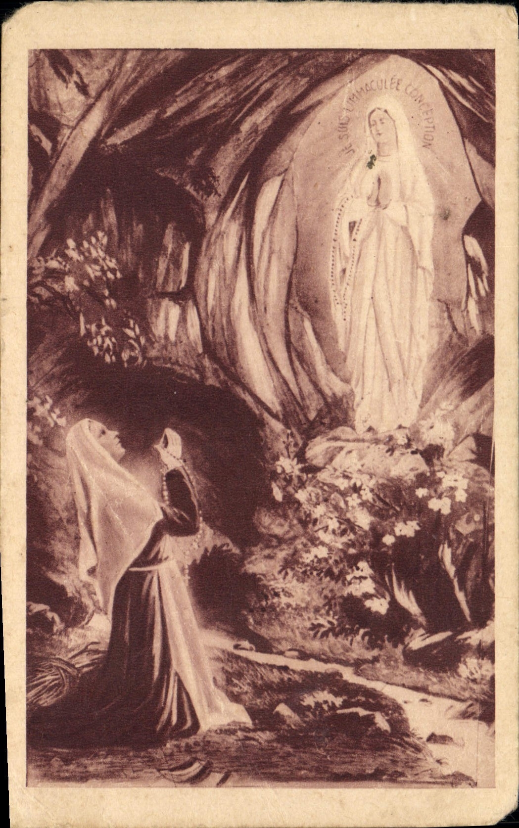 CPA Lourdes L'Apparition 