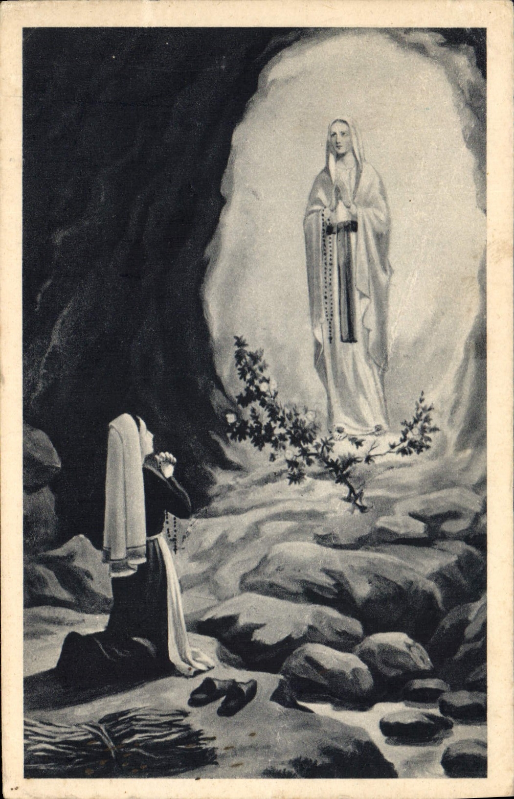 CPA Lourdes Une apparition de la Tres Sainte Vierge a Bernadette Soubirous 