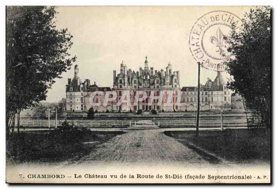 CPA Chambord Le Chateau vu de la Route de St Die facade Septentrionale 
