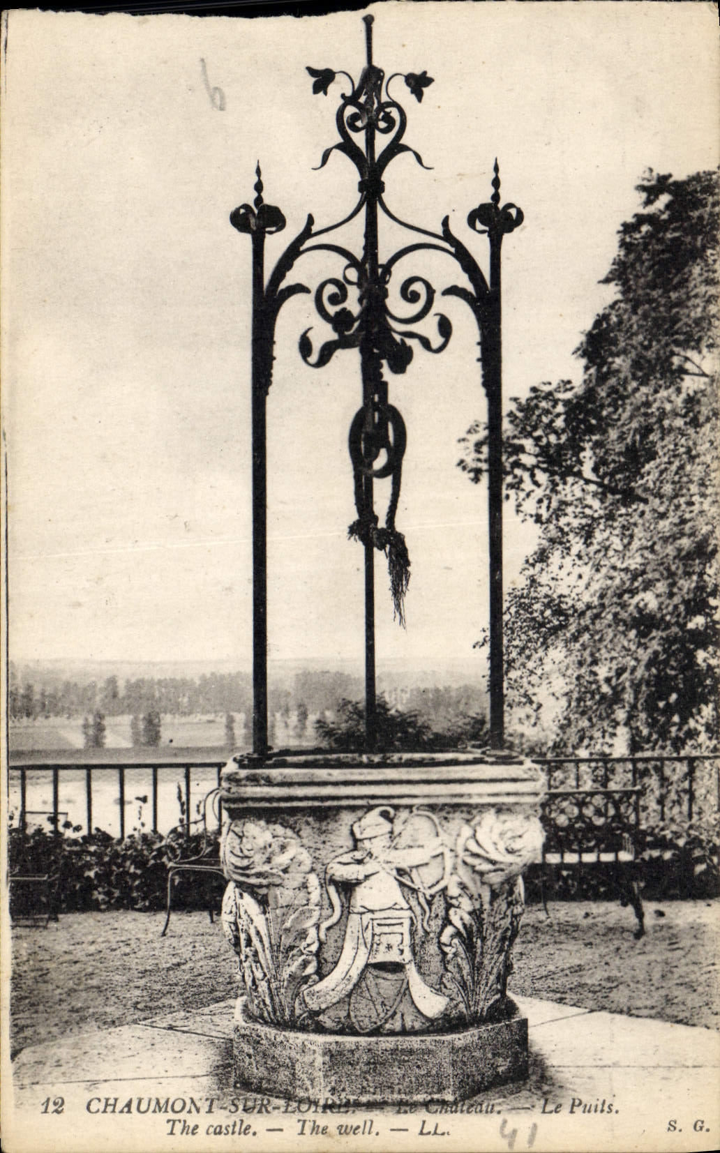 Chaumont-sur-Loire — Le château — Le puits — S.G. — n°12