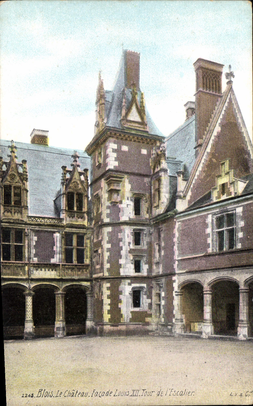 CPA Blois le Chateau Facade Louis XII Tour de l'Escalier 