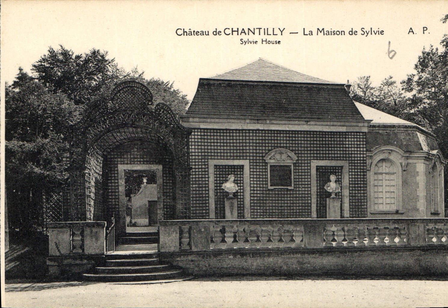 CPA Chateau de Chantilly La Maison de Sylvie 
