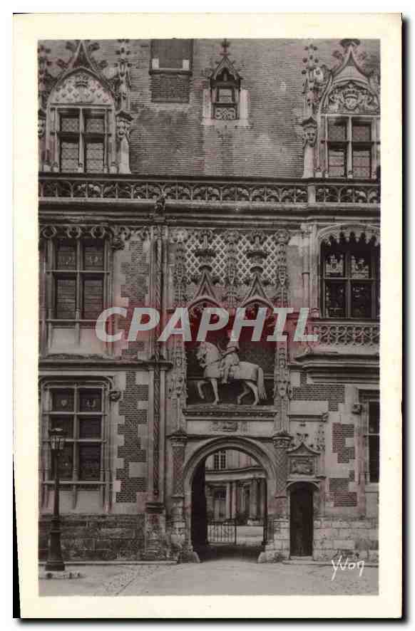 CPA Chateaux de la Loire Chateau du Blois Aile Louis XII Le Portail 