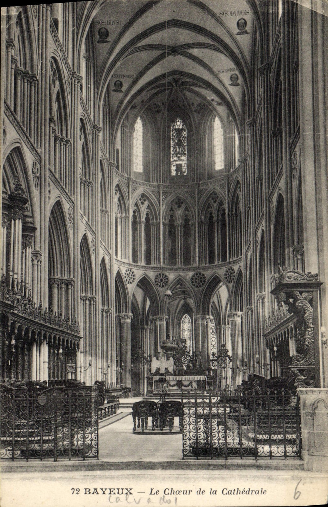 CPA Bayeux Le Choeur de la Cathedrale 