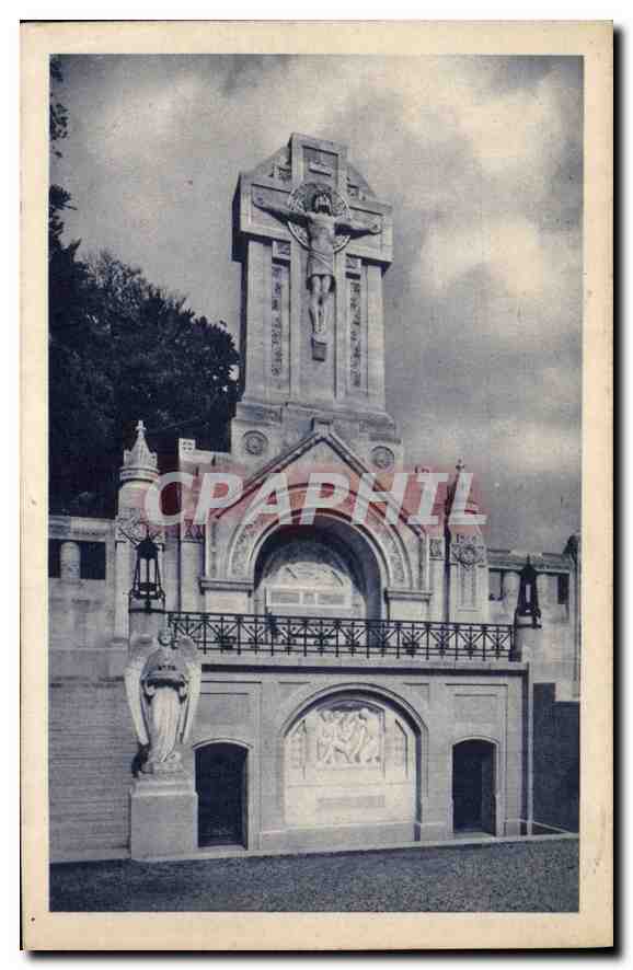 CPA La Basilique de Lisieux Le Chemin de Croix exterieur 