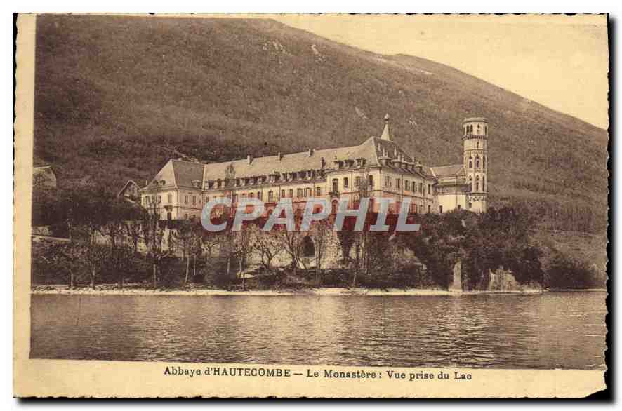 CPA Abbaye d'Hautecombe Le Monastere Vue prise du Lac 