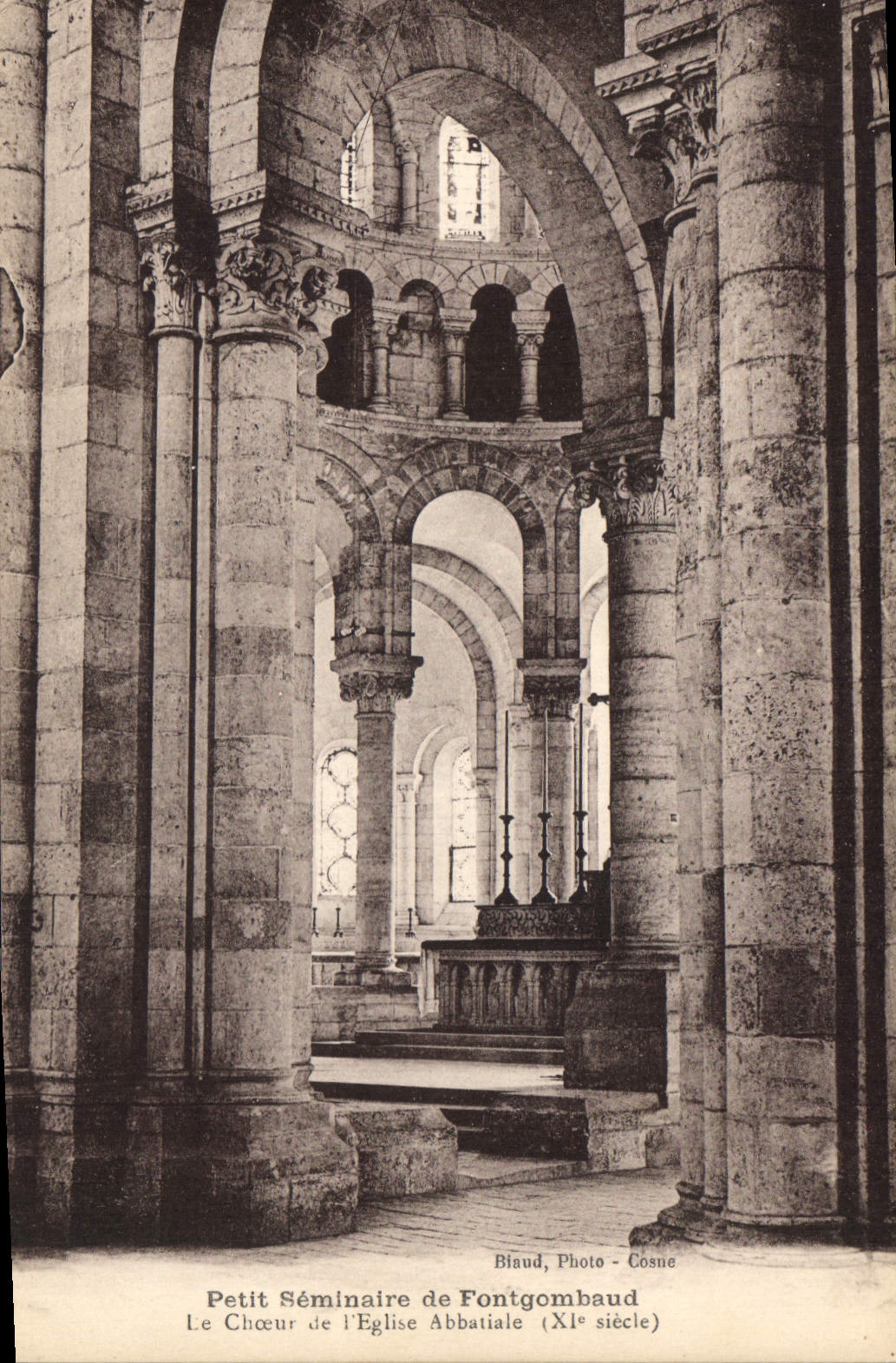CPA Petit Seminaire de Fontgombaud Le Choeur de l'Eglise Abbatiale 