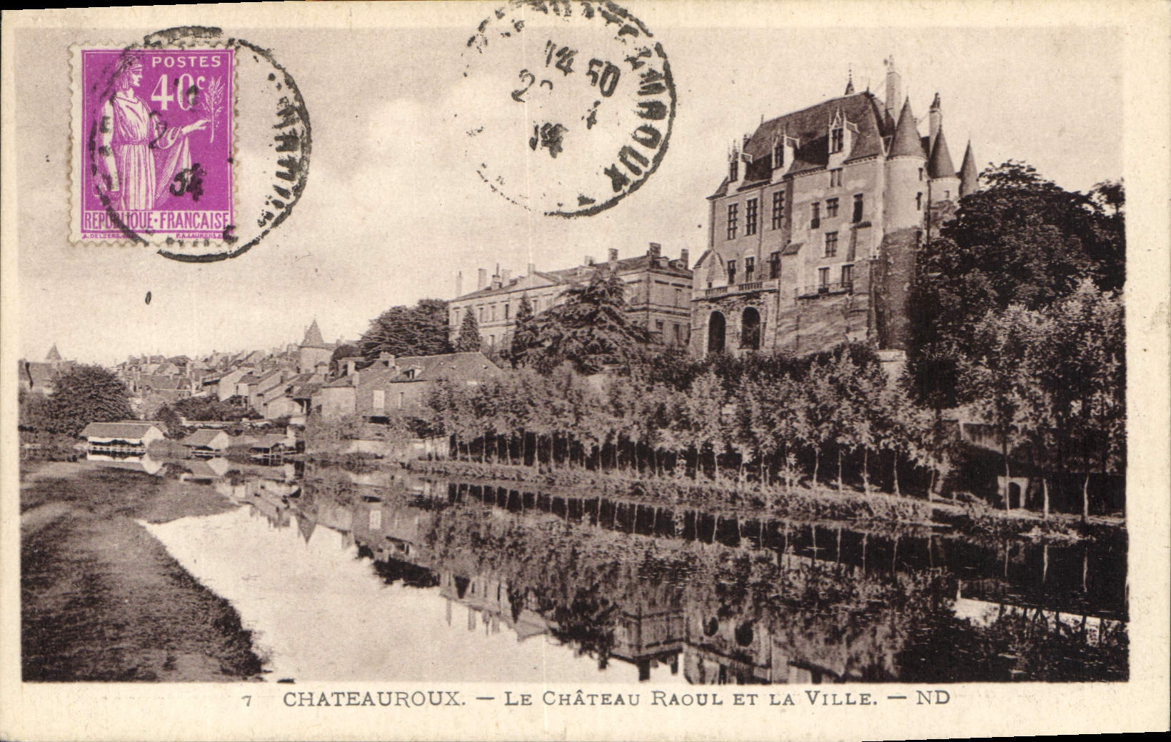 CPA Chateauroux Le Chateau Raoul et la Ville 