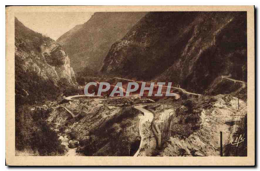 CPA Cauterets Route de Pierrefitte a Cauterets Le Colimacon 