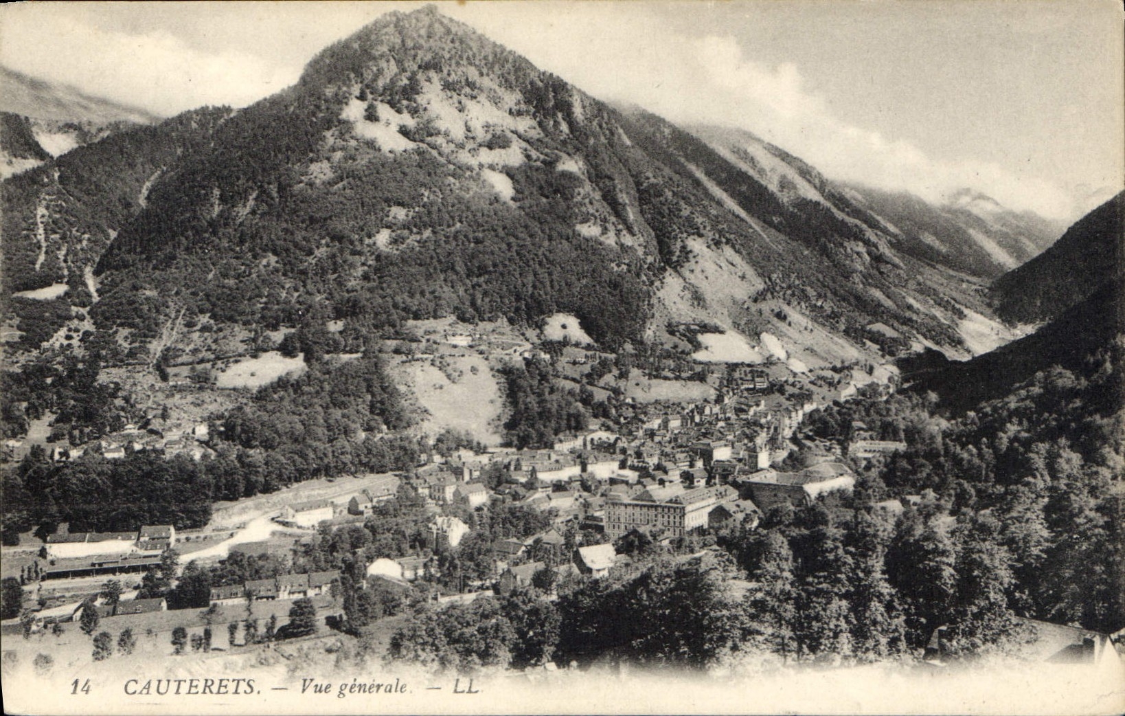 Cauterets — Vue générale — LL