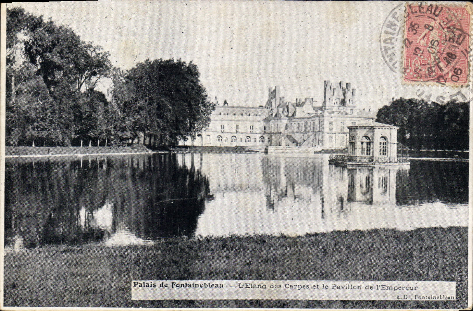 Schloss Fontainebleau — Der Karpfenteich und das Pavillon des Kaisers — L.D., Fontainebleau