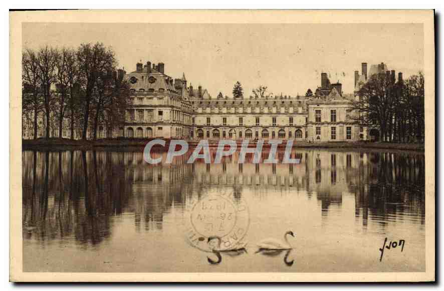 Fontainebleau — Fassade des Palastes am See der Schwäne — Les Éditions d'Art Yvonne, Paris
