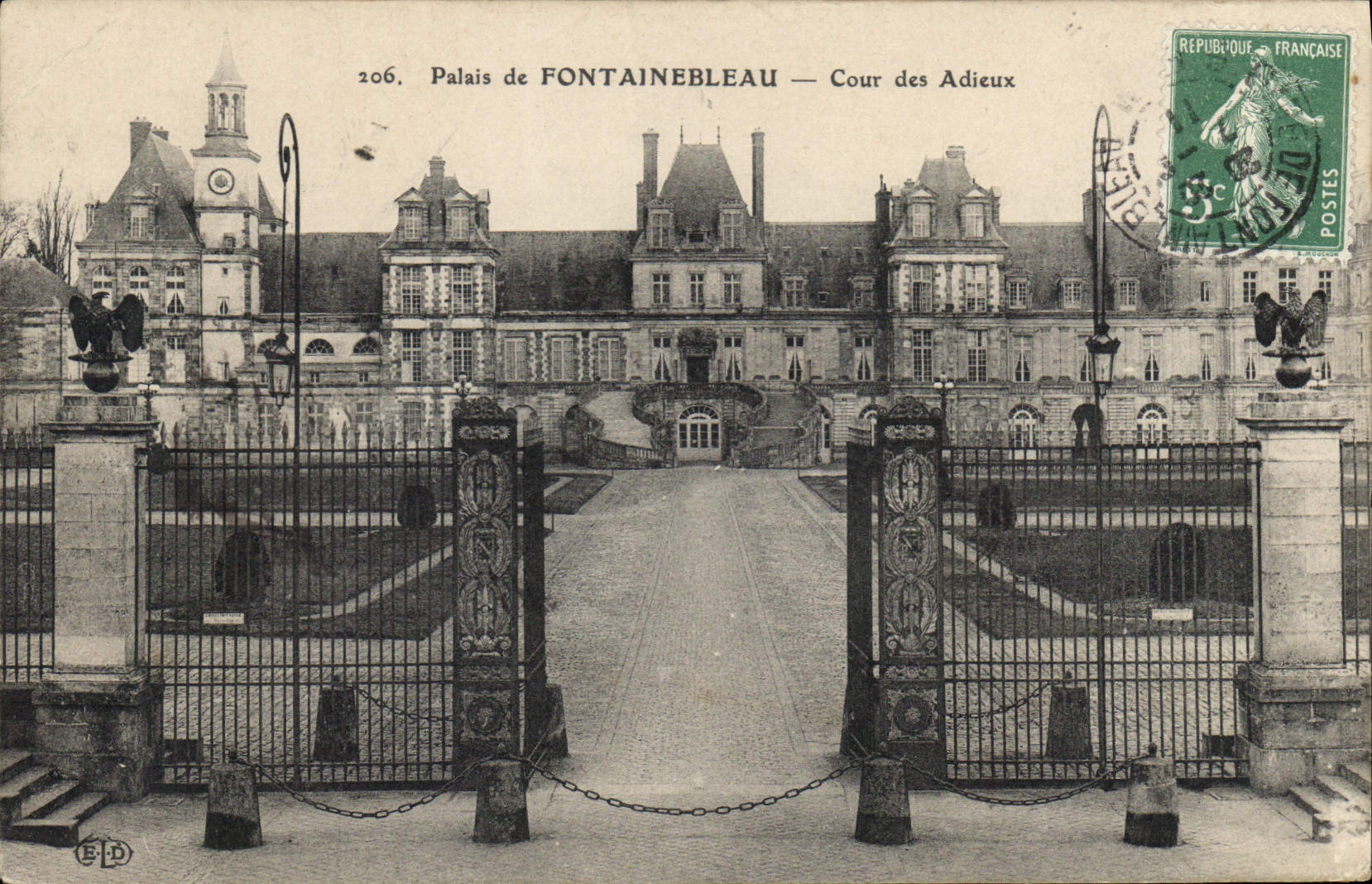 Palacio de FONTAINEBLEAU — Cour des Adieux — Editor ELD, n° 206