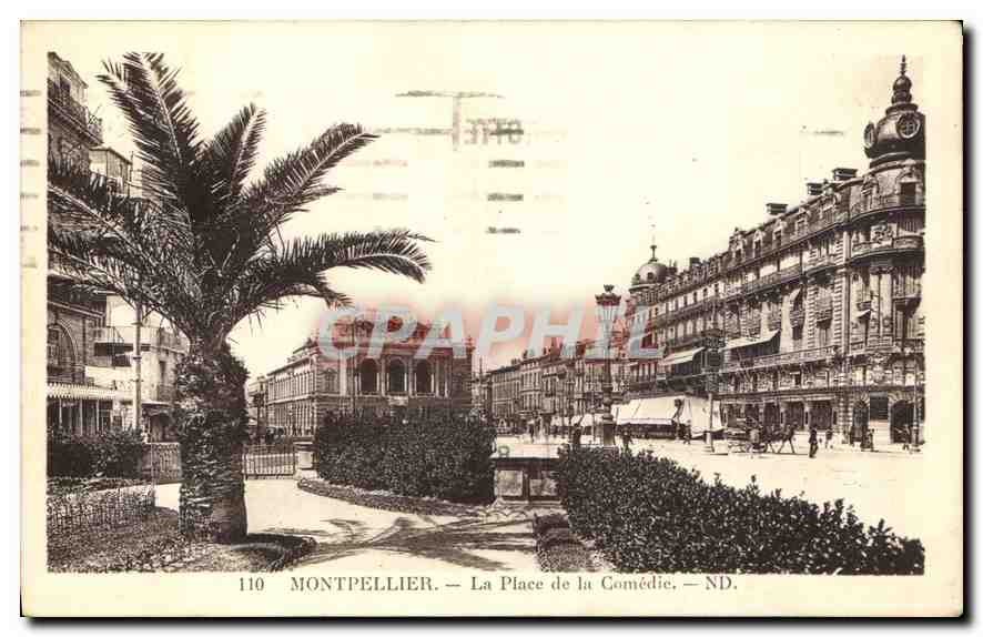 CPA Montpellier La Place de la Comedie 