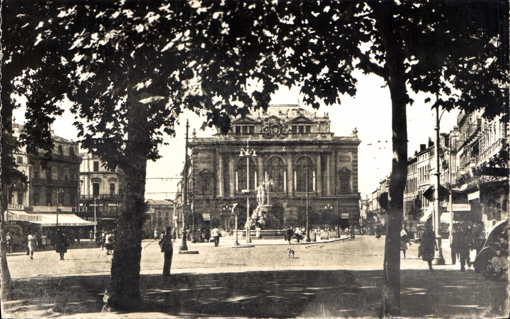 CPA Montpellier L'Esplanade et le Theatre 