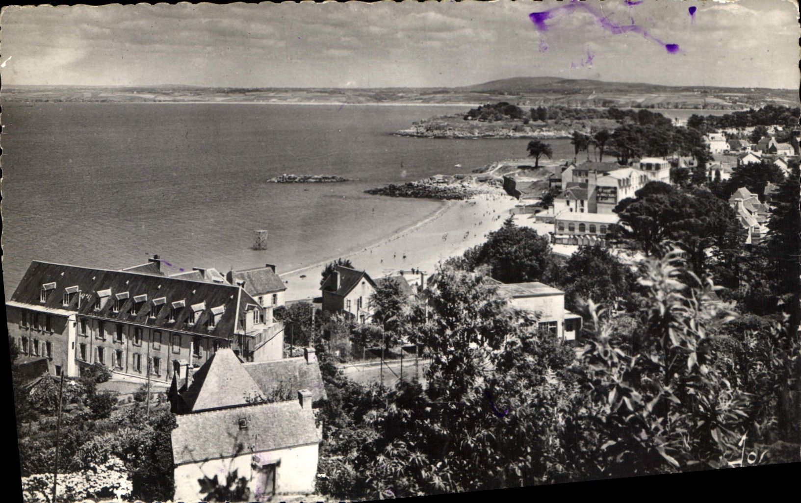 Treboul-Douarnenez — Vue du Côteau sur la Baie de Douarnenez et la plage des Sables-Blancs — Éditions d'Art JOS, Lannion