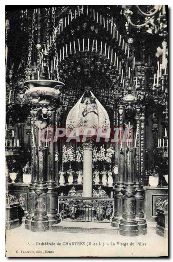 CPA Cathedrale de Chartres E et L la Vierge du Pilier 