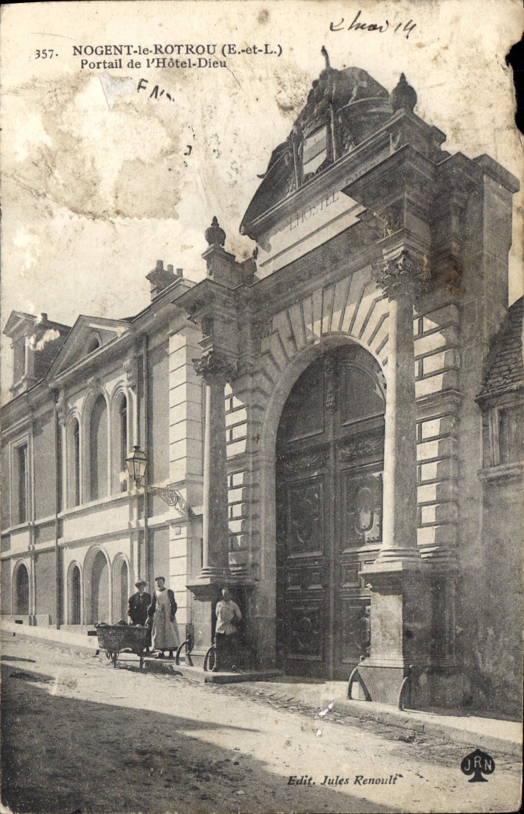 Antike Ansichtskarte Nogent le Rotrou E und L Portal des Hotel Dieu