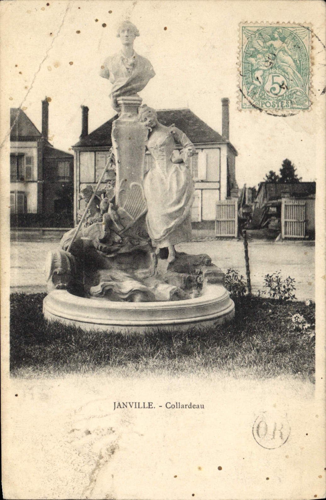 Janville - Collardeau — Fontaine avec buste et statue féminine — éditeur Collardeau