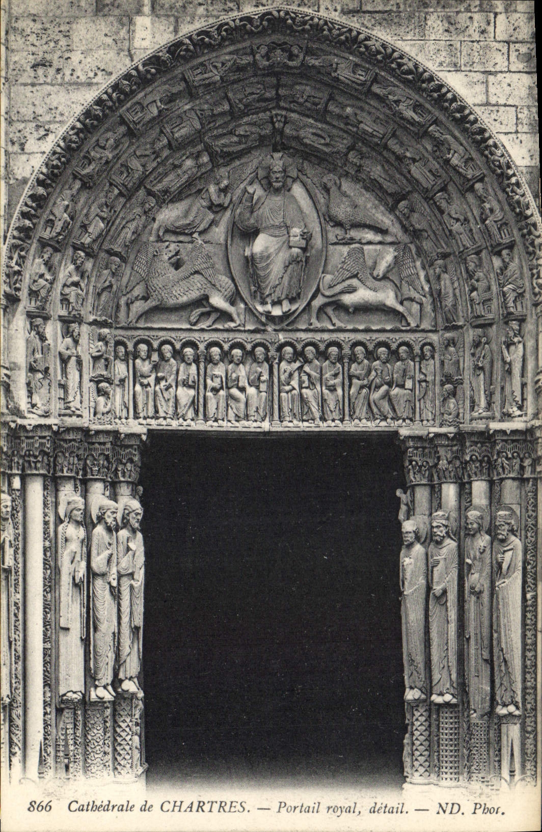 CPA Cathedrale de Chartres Portail Royal detail 