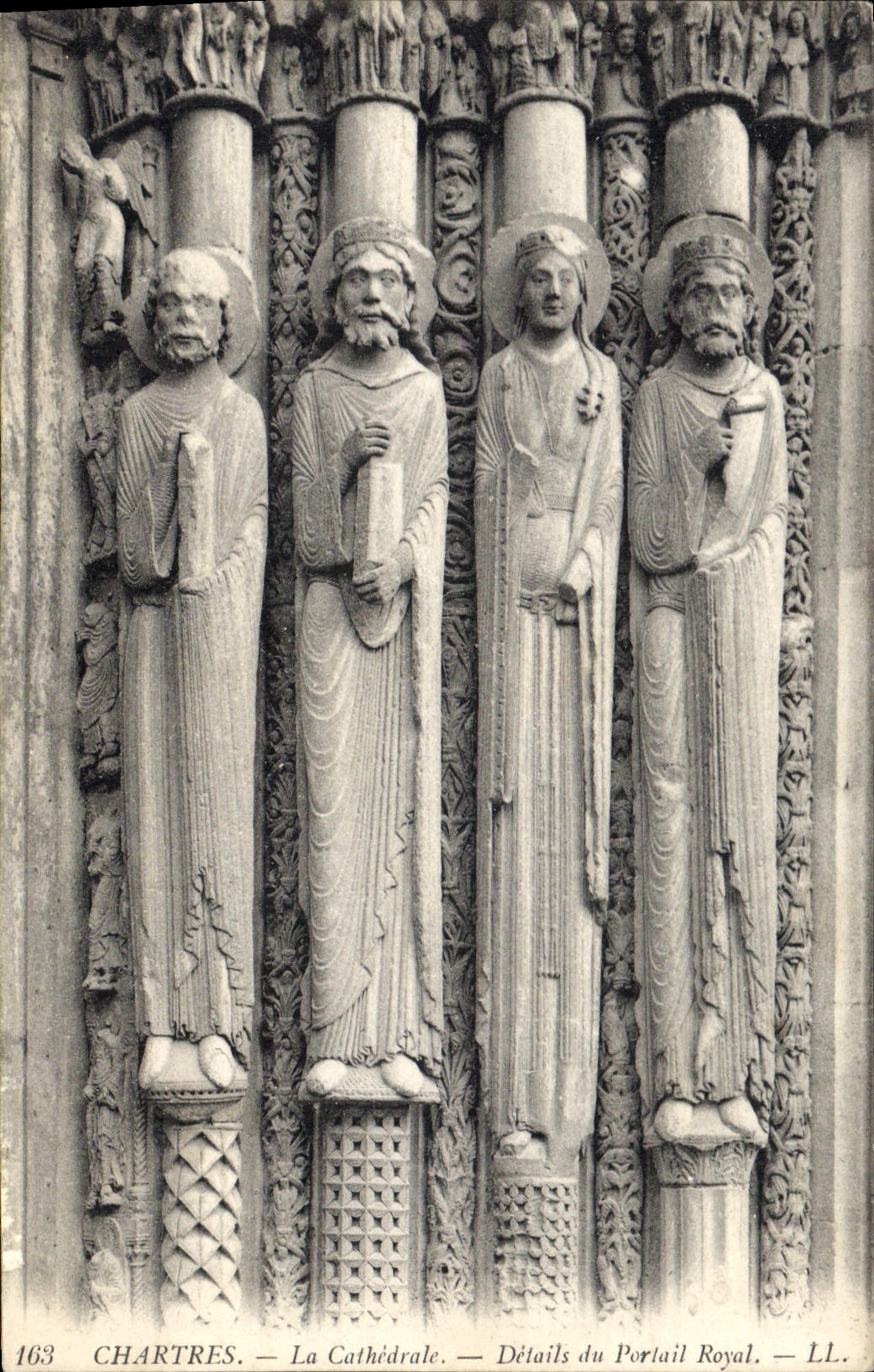 CPA Chartres la Cathedrale details du Portail Royal 