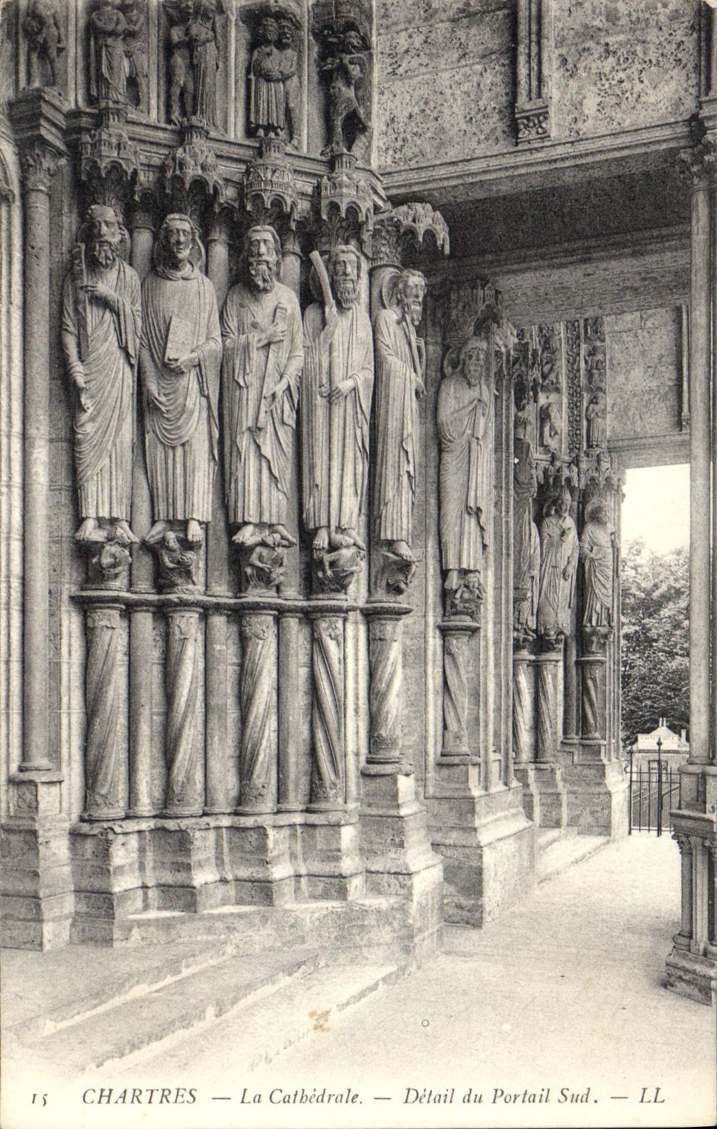 CPA Chartres la Cathedrale Detail du Portail Sud 