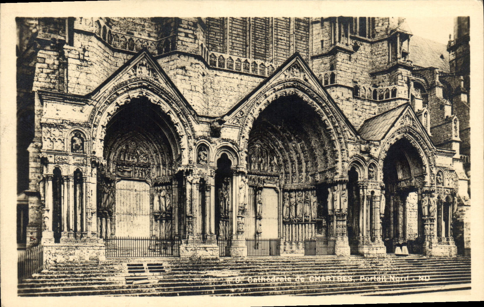 Cathédrale de Chartres, Portail Nord — vue de la façade gothique — éditeur Lévy et Neurden Réunis, Paris