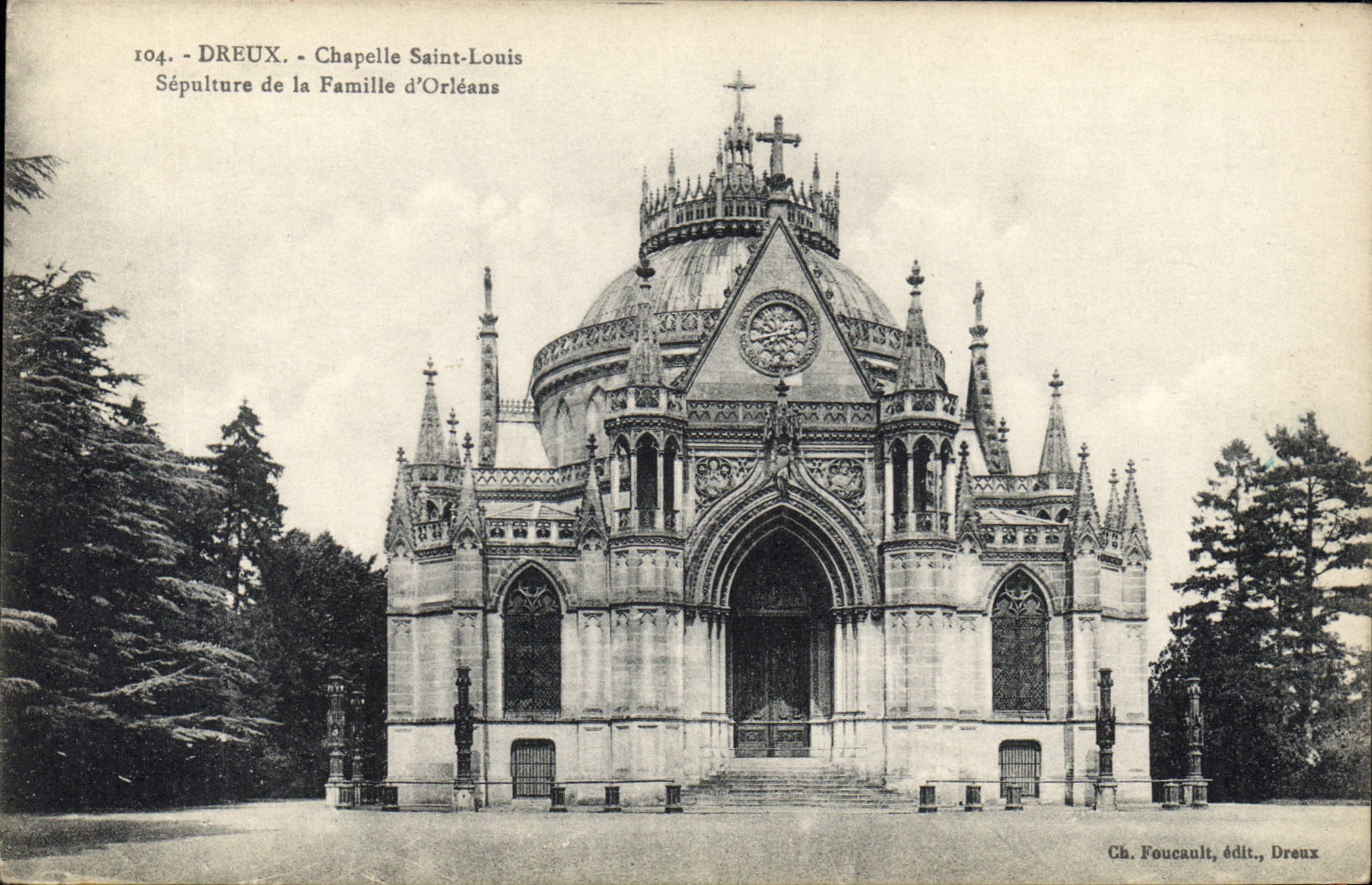 Dreux - Chapelle Saint-Louis - Sépulture de la Famille d'Orléans