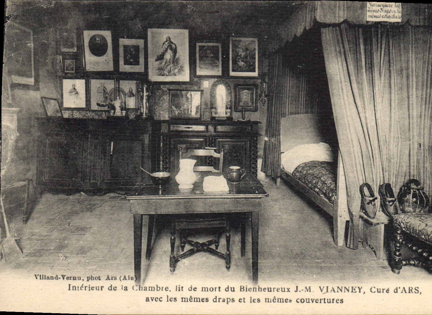 Chambre du Bienheureux J.-M. VIANNEY — Cure d'ARS — Villand-Vernu, phot Ars (Ain)