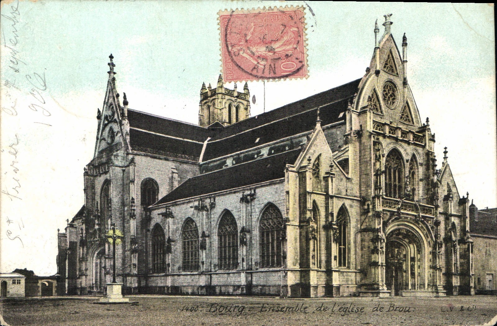 Bourg - Gesamtbild der Kirche von Bron — L.V. & Cie