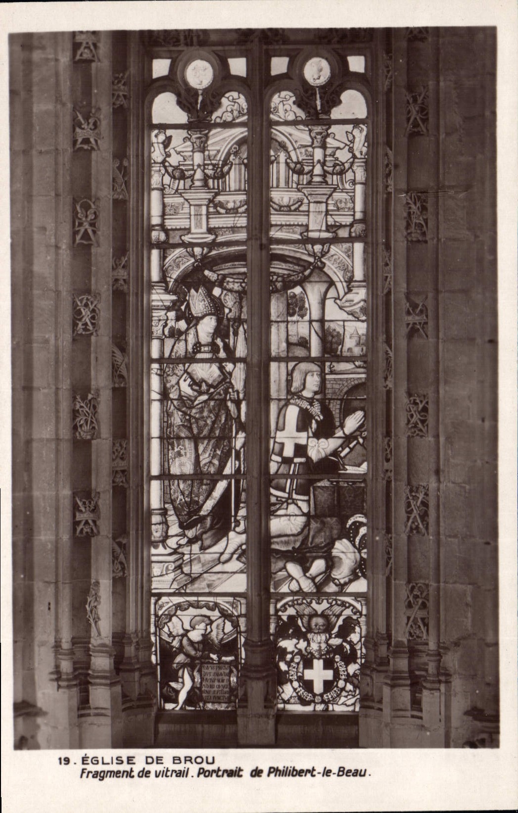 CPA Eglise de Brou Fragment de vitrail portrait de Philibert e Beau 
