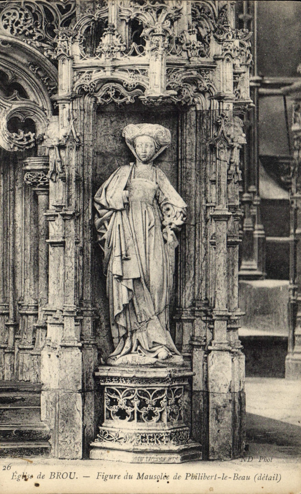 Kirche von BROU — Figur des Mausoleums von Philibert-le-Beau (Detail) — ND Phot
