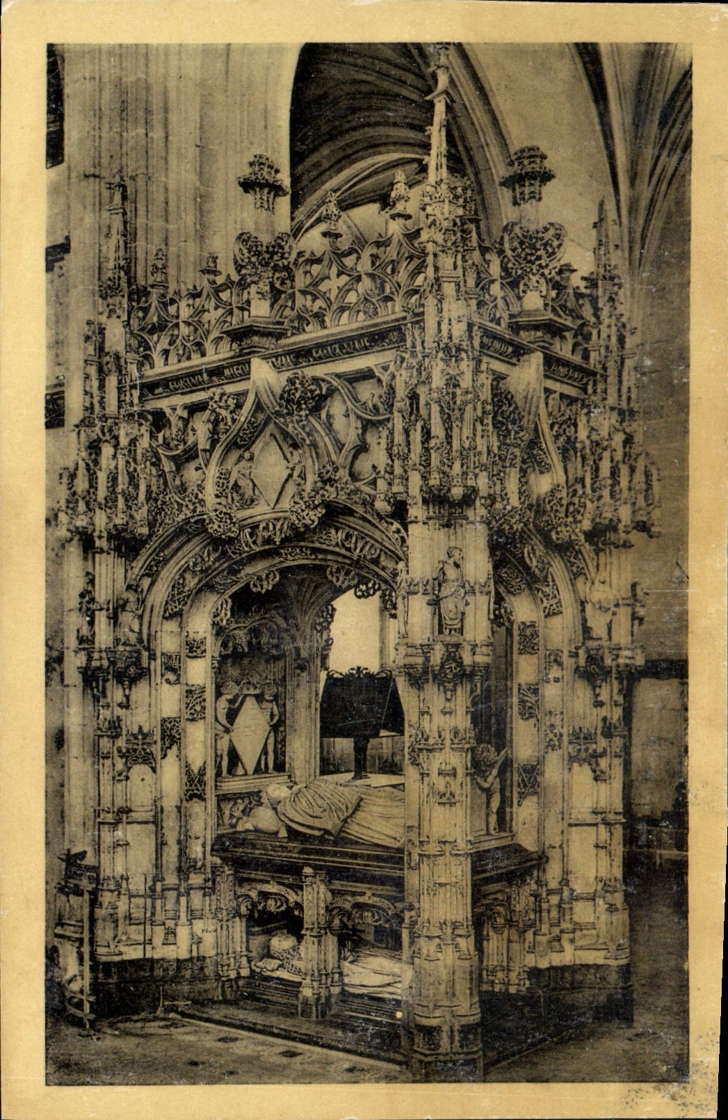 Église de Brou — Tombeau de Marguerite d'Au triche — Édition des Monuments Historiques