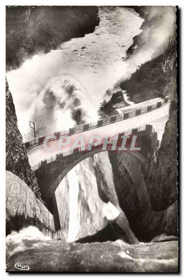 CPA Barrage de Genissiat Ain La Doucine 
