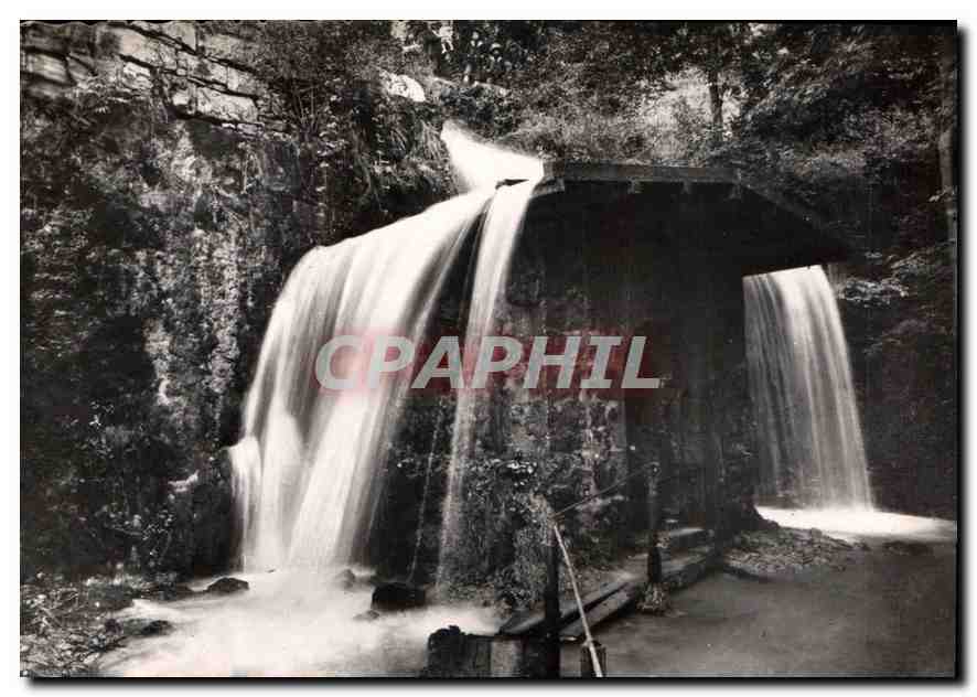 Chutes d'eau — Environ d'Amberieu-en-Bugey — Photo de la Maison