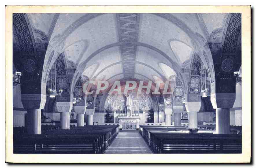 La Basilique de Lisieux — La Crypte — Vue Générale — Déposé : Reproduction Drager-Paris