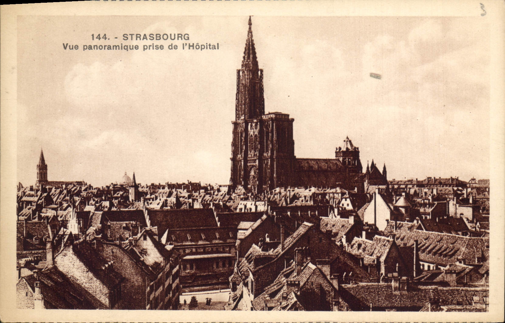 CPA Strasbourg Vue panoramique prise de l'Hopital 