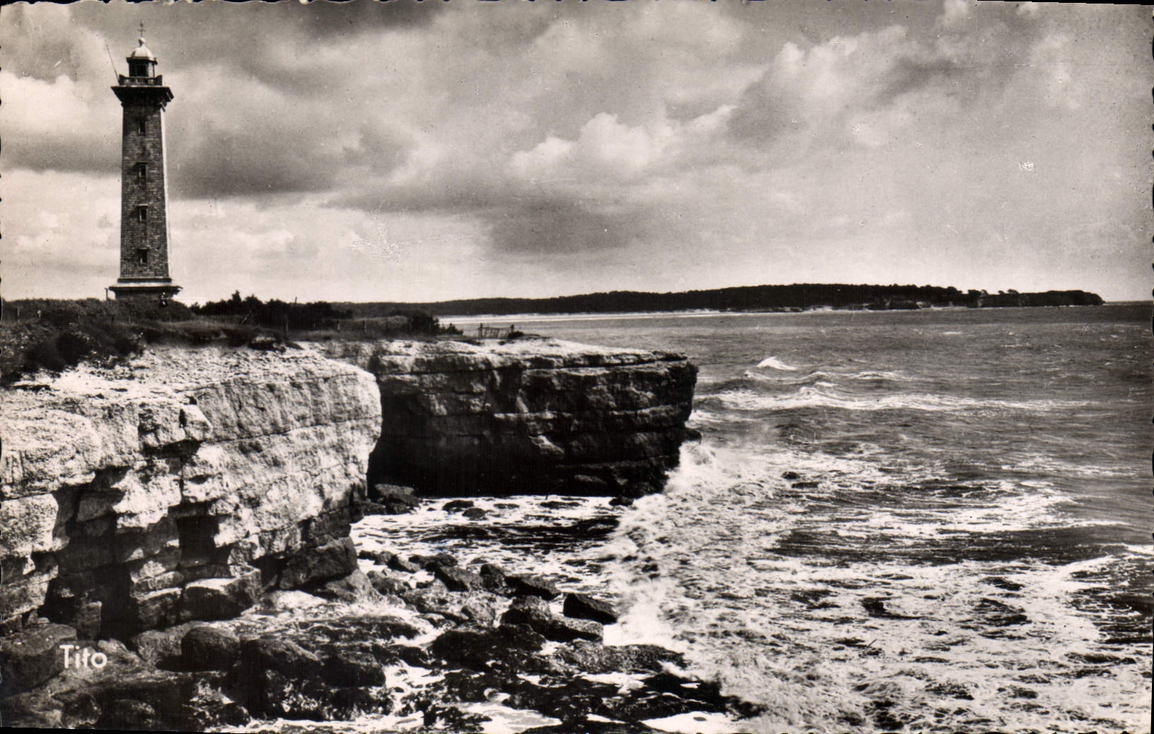 CPA Saint Georges de Didonne les falaises Phare