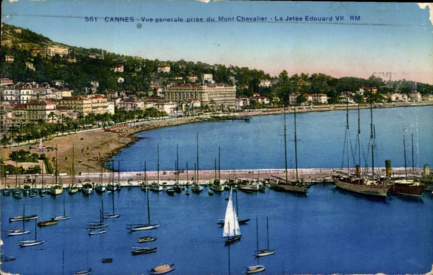 CANNES - Vue générale prise du Mont Chevalier - La Jetée Édouard VII. RM